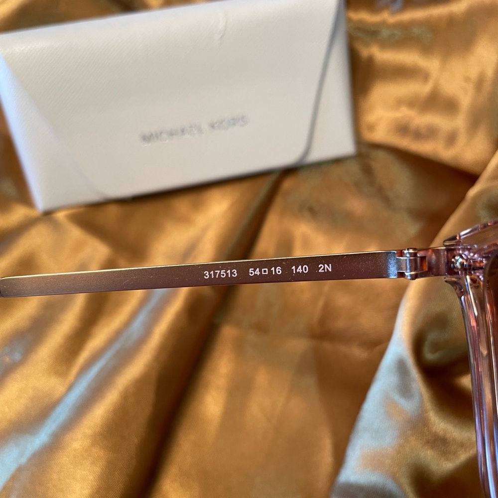 🩷Rose Gold MK sunglasses🩷 - Picture 3 of 6